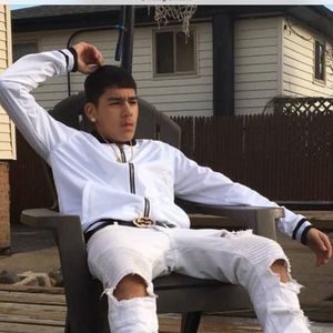 Meet your Posher, Adrian